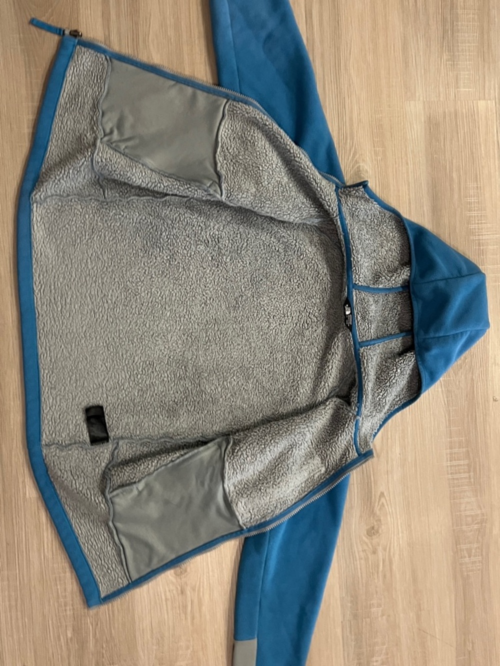 The North Face Blue and Gray Sherpa-Lined Hooded Fleece - Picture 4 of 7
